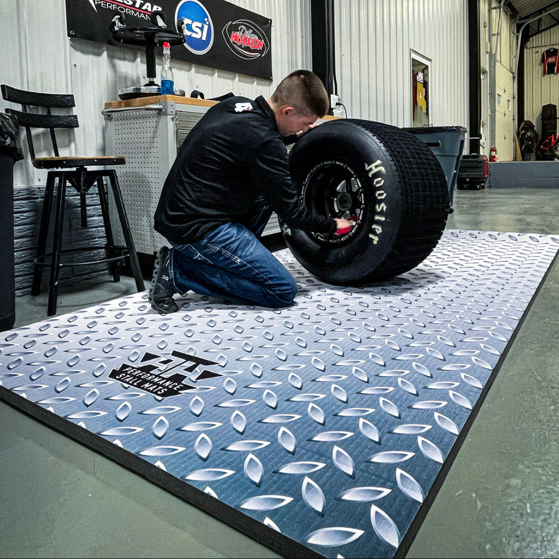 Diamond Plate Portable Cushion Mat