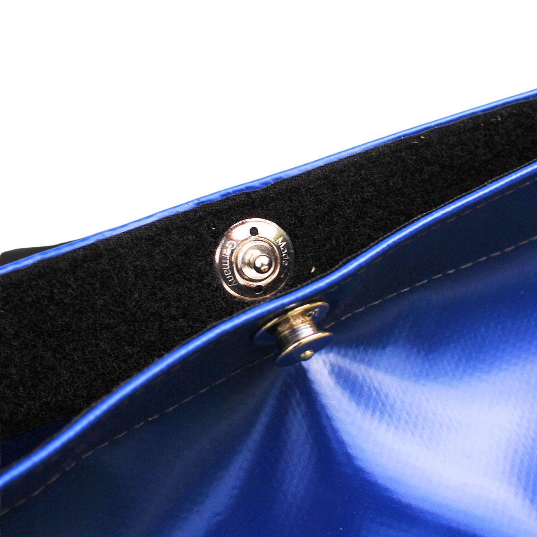 HayPlay Button Bag – Slow Feed Hay Bag