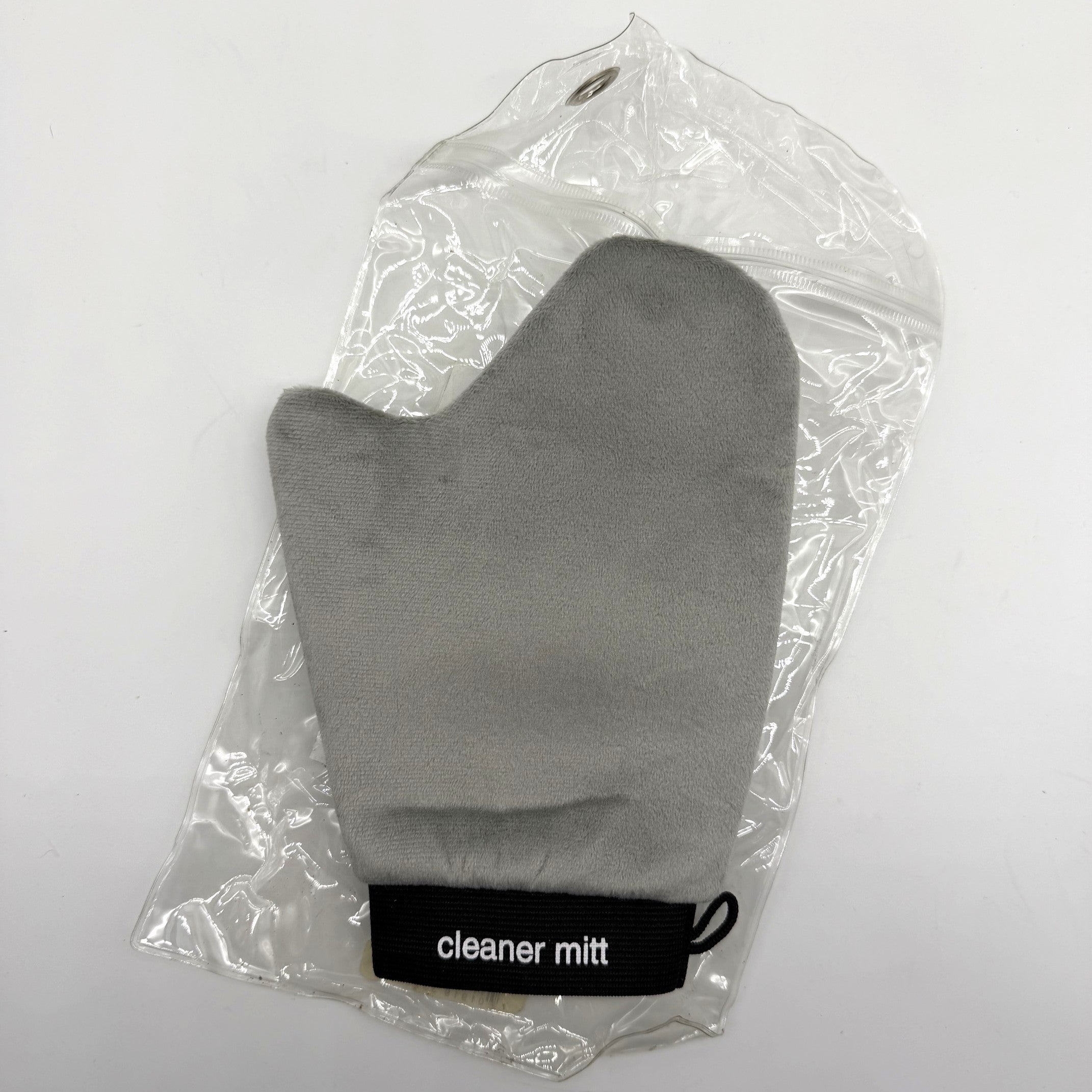 NWT Cavi Tack Cleaning Mitt