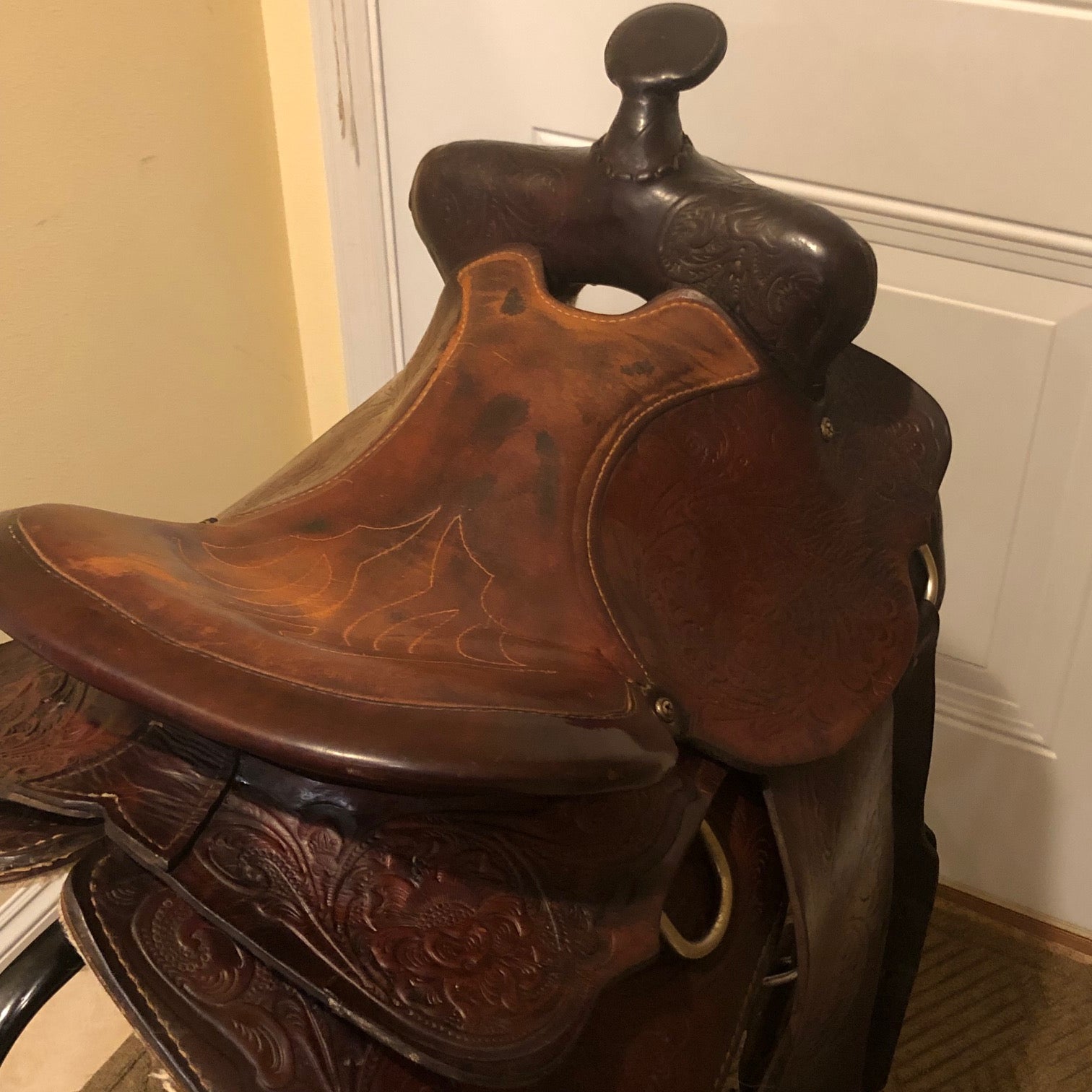 Used 15" Western Simco Saddle