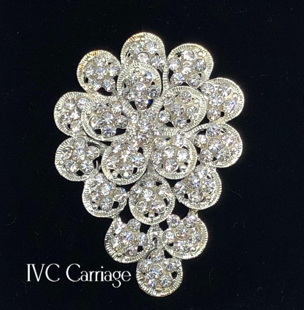 Grapevine brooch | IVC Carriage
